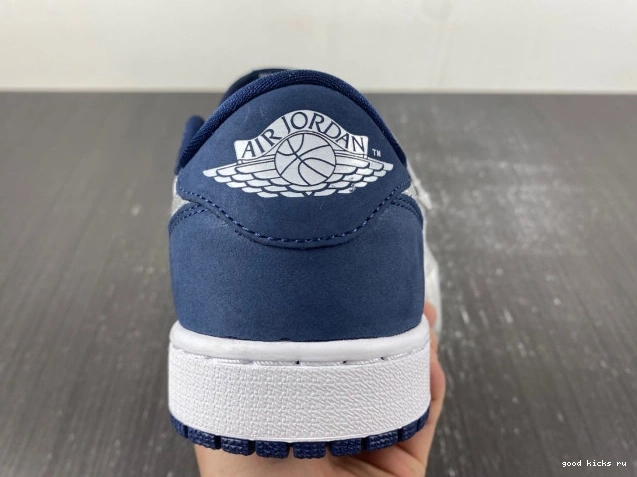 SB 1 CJ7891-400 Navy Jordan Midnight Low 0720